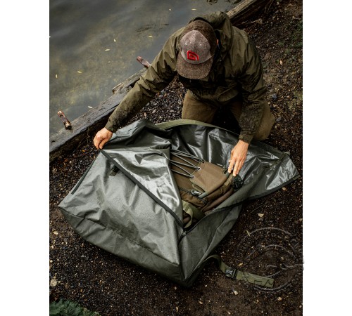Чехол для раскладушки водонепроницаемый Trakker Downpour Roll-Up Bed Bag