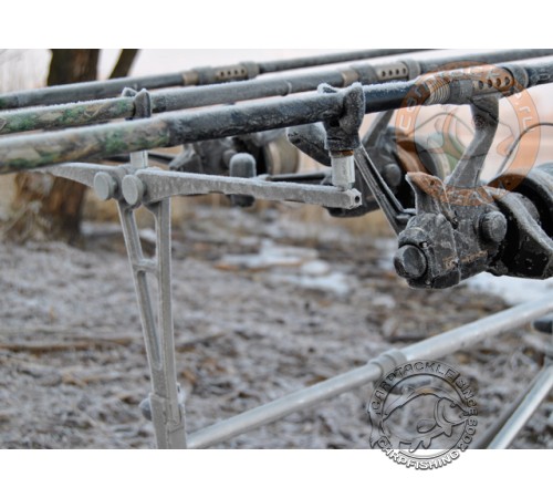 Род-под на три удилища Meccanica Vadese Micro-Nick 3 Rods Matte White