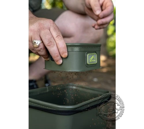 Прикормочная станция из ЭВА Korum Eva Solid Bait Station