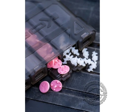 Коробочка с отсеками для мелких аксессуаров Korum Tackle Dispenser Blox