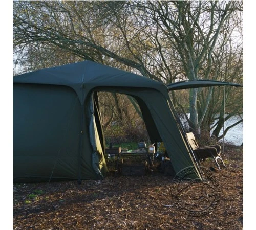 Двухкомнатный шатер для посиделок Solar Social The Twin Shelter