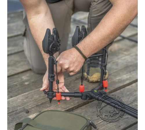 Заниженный род-под Avid Carp Revolve Super Low Pod