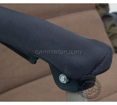 Кресло с подлокотниками Fox R3 Camo Chair